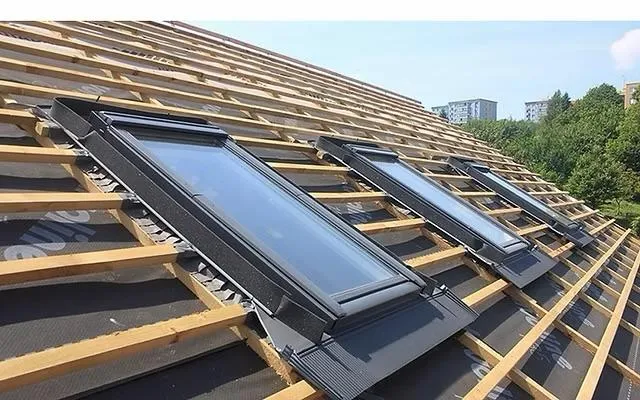Travaux de fenêtres de toit réalisés par MFC Couverture