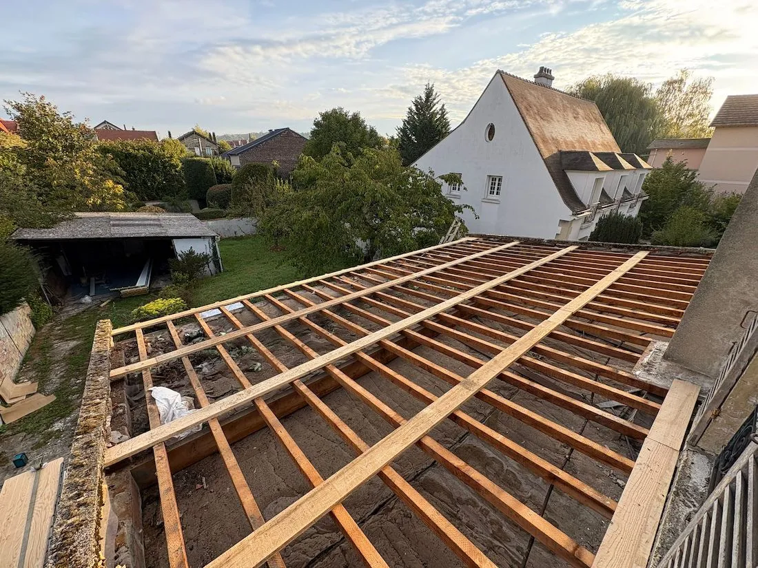 Travaux de charpente réalisés par MFC Couverture